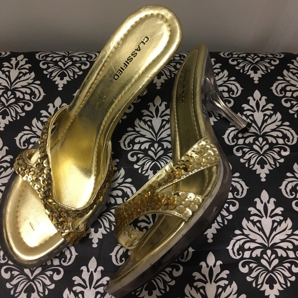 Shoes - Picture 2 of 2